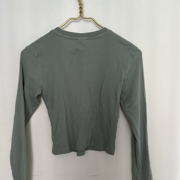 TNA Long Sleeve - Picture 3 of 3